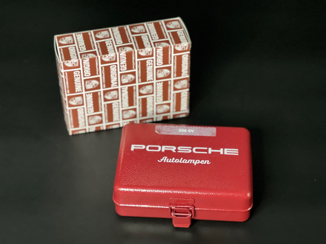 Original Porsche Ersatzlampen-Kasten   6 Volt 